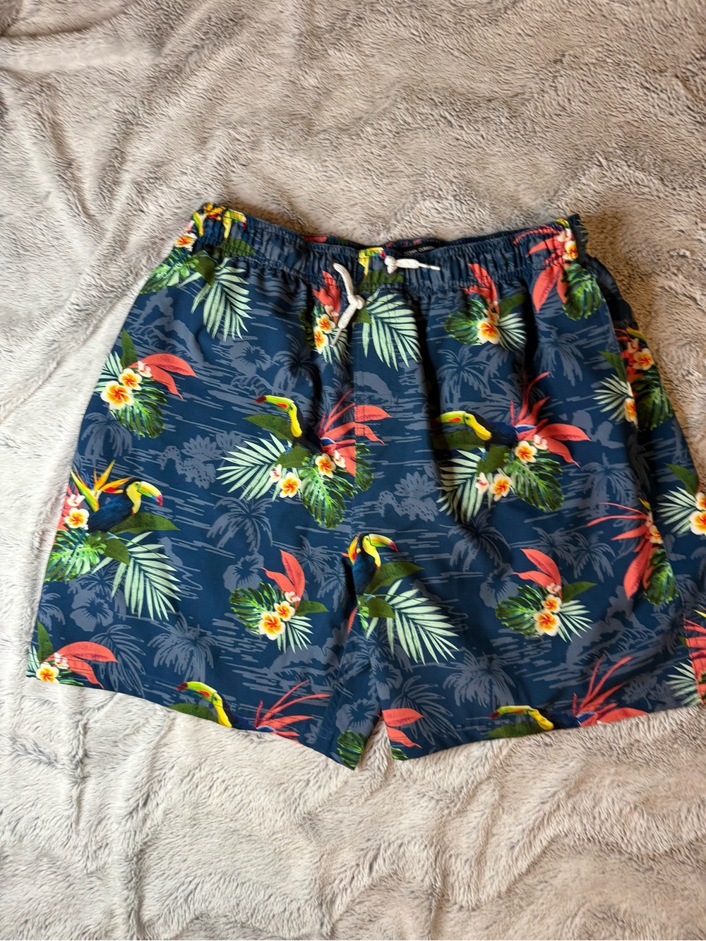 Ocean Current Men’s Tropical Print Blue swimming trunks large
